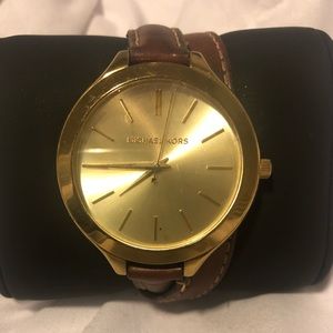 Yellow gold Michael Kors double leather watch